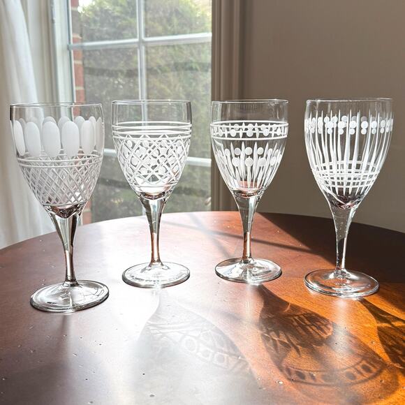 Williams Sonoma Regency Frost Wine Glasses 12 oz Set of 4 VGUC Assorted Patterns - Picture 1 of 6